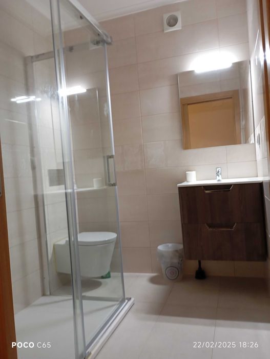 Quarto em Odivelas junto centro comercial Oceano