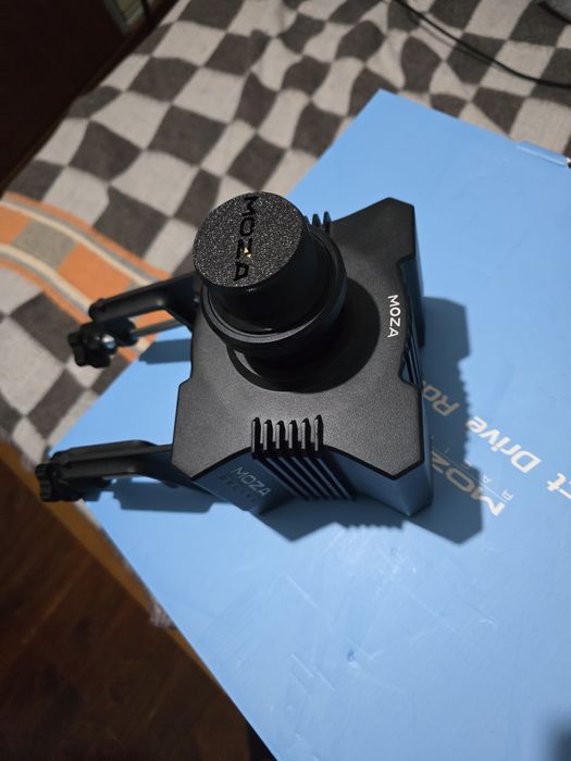 Moza Racing R5 Bundle Base Volante R5 + Volante ES + Pedais SR-P + Sup