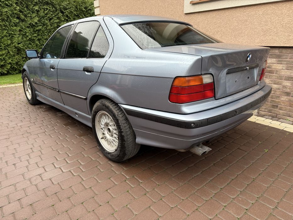 Bmw e36 328ia седан розборка