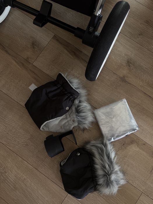 Spacerówka Cybex Priam 2.0 Lux seat + nosidełko gratis