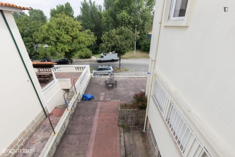 Quarto - localizado em Paranhos Porto