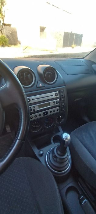 Ford fiesta 1.2 Gasolina 2005