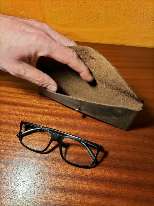 Porta Óculos NOVO (pele genuína)