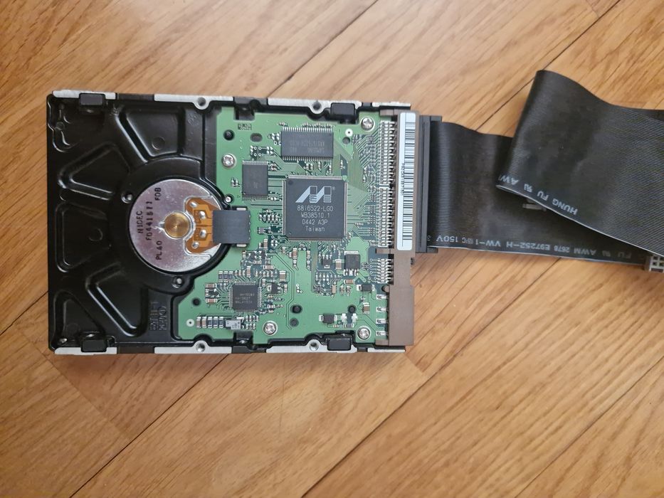 Комплектуючі для компьютера винчестер жесткий