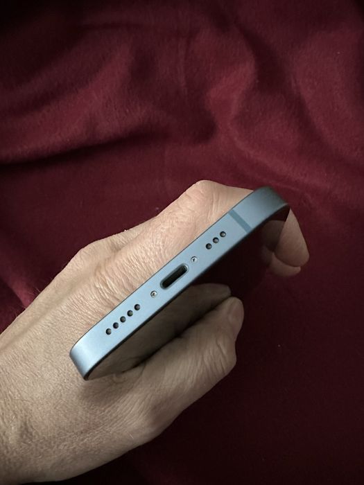 Apple iPhone 14 128 gb. Неверлок, акб 100%