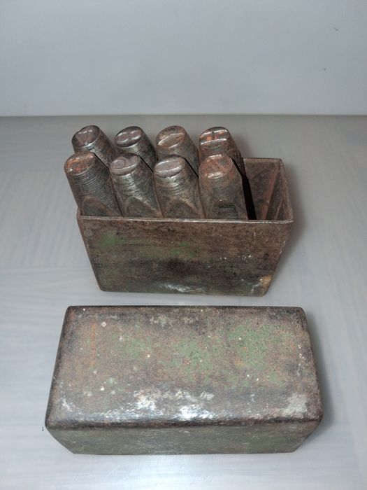 Ponteiros de Marcação Letras Ferro