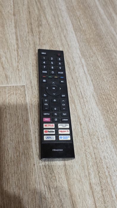 Pilot do dv smart Hisense - używany - sprawny