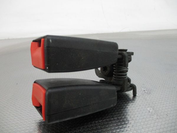 Encaixe de cinto trás esquerdo FORD Mondeo IV (BA7)