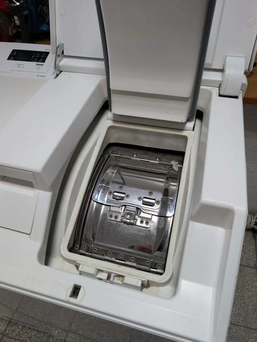 Pralka Miele W600 | Ładowana od góry | 5.5kg wsad | 1200 obrotów | GW