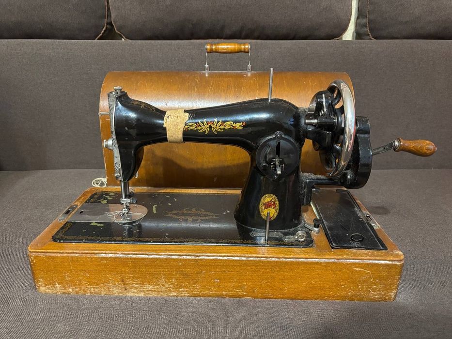 Швейна машинка робоча