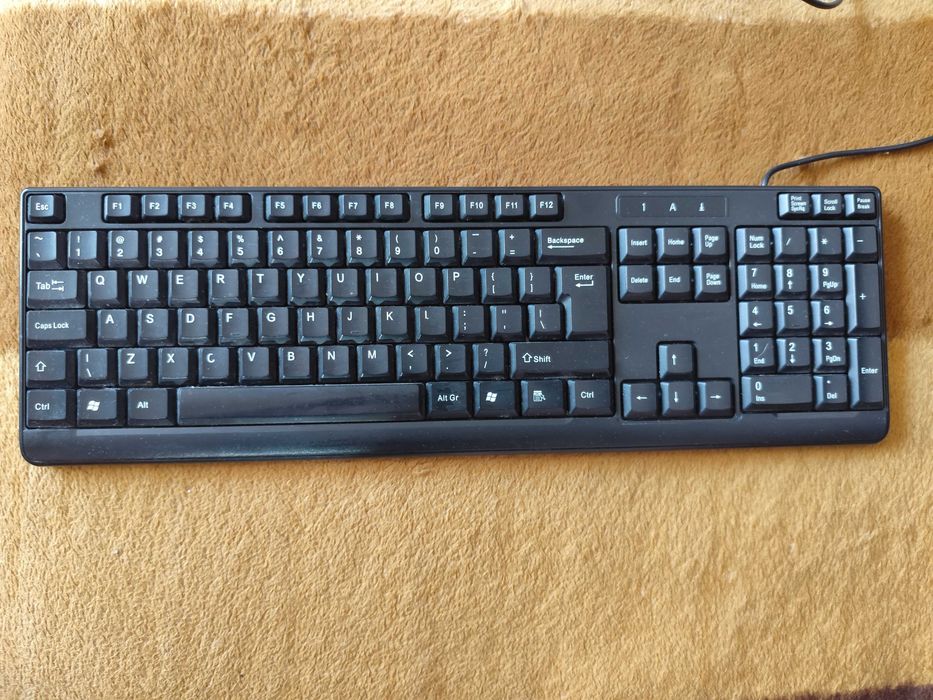 Zestaw komputerowy mysz + klawiatura , stan bdb