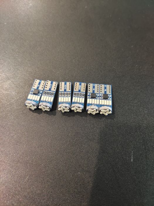 Żarówka LED T10 niebieska