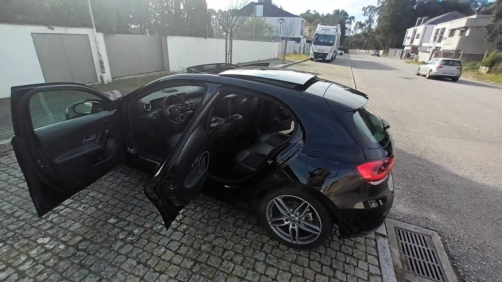 Mercedes A180d  Progressive C/ Teto Abrir / POSSÍVEL TROCA C/ ELÉCTRIC