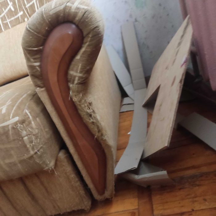 Продам диван и кресло