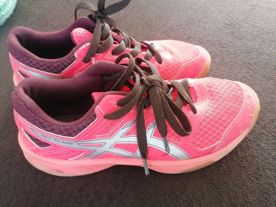 Buty asisc 39 na hale
