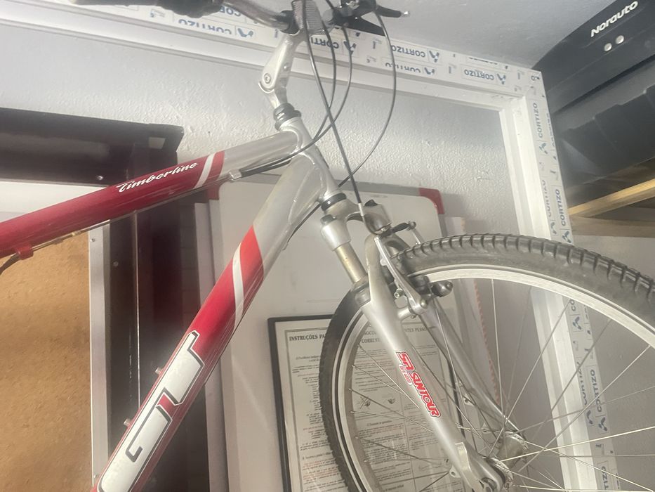 Bicicleta quase nova