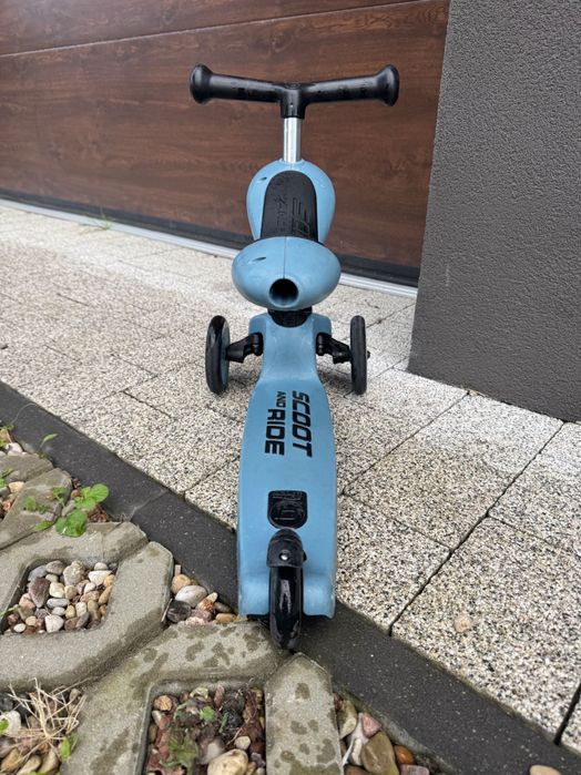 Jeździk hulajnoga scoot and ride kolor niebieski