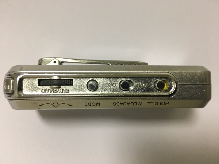 Rádio de bolso Sony FM Stereo/AM Pocketable Radio M 98 Silver SRF-M 98