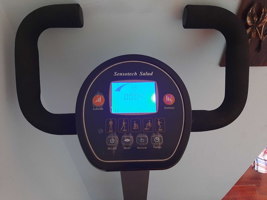 Plataforma vibratória Sensotech Salud