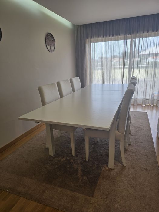 Vendo Mesa e Cadeiras