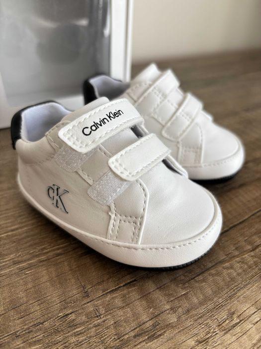 Buciki niemowlęce Calvin Klein Rozm. 18