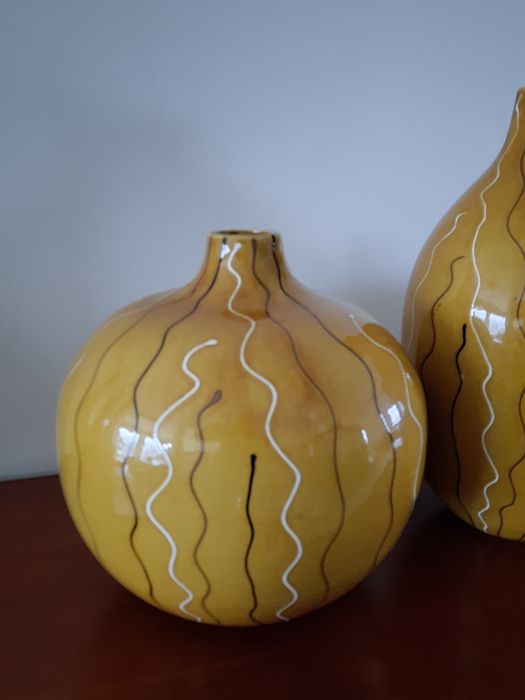 3 Jarras em Porcelana