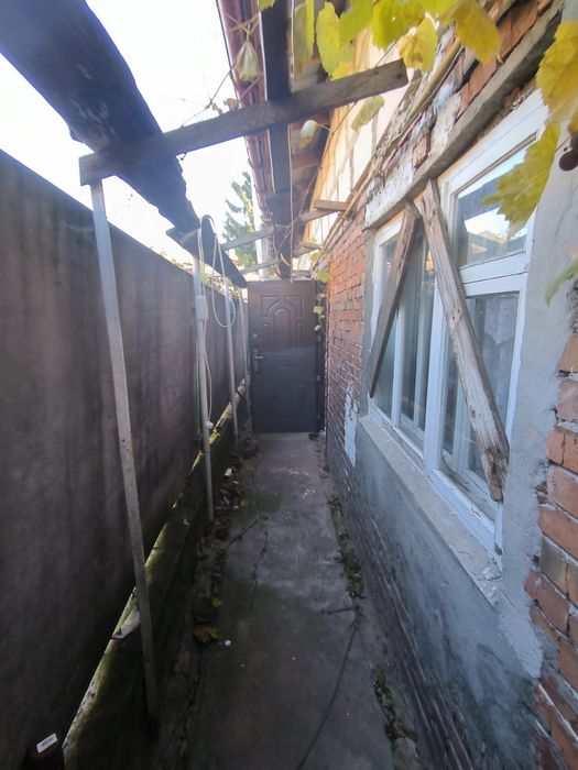 Частина будинку Дубово, є всі комунікації. Усе необхідне поруч 40127