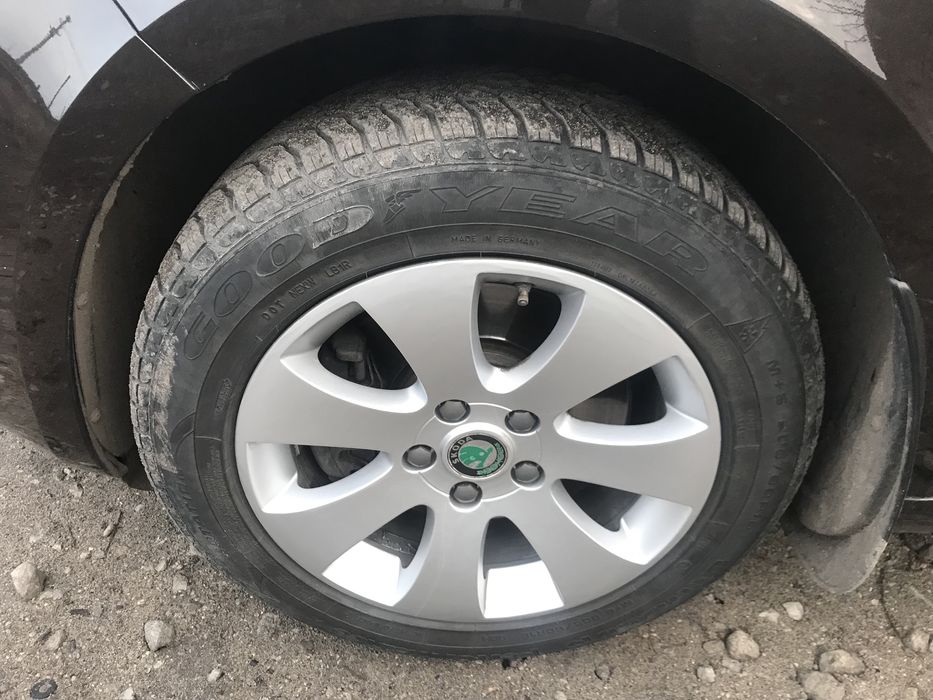 Skoda Superb 2012 рік