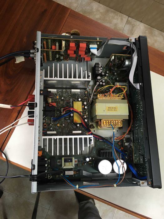 Amplificador Marantz PM 7000 (premium) TOP