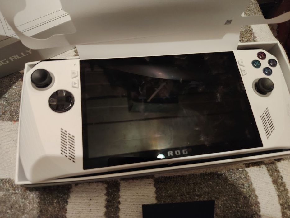 ASUS ROG Ally (Z1 extreme)