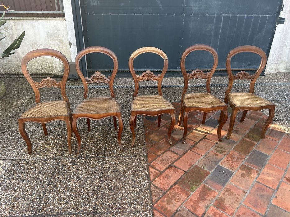 5 cadeiras centenarias em madeira VITORIANAS