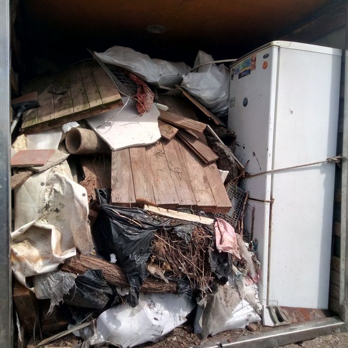 Вывоз мусора вивіз сміття