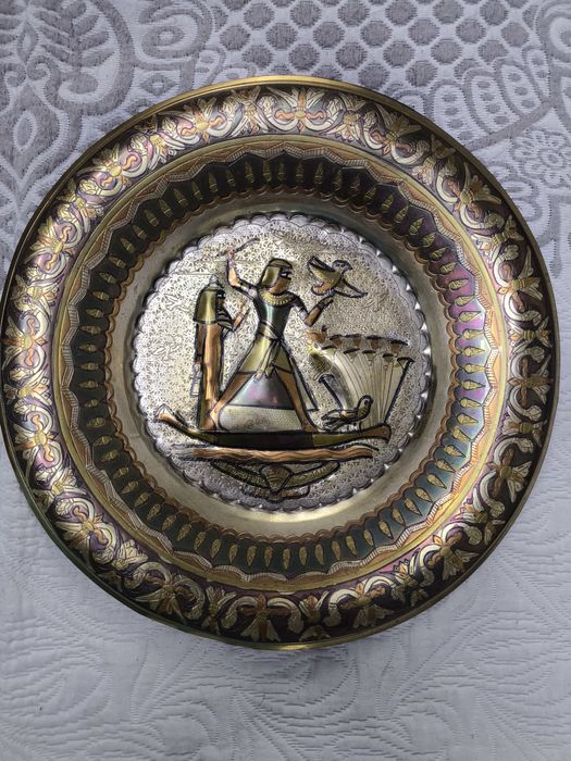 декоративная латунная тарелка