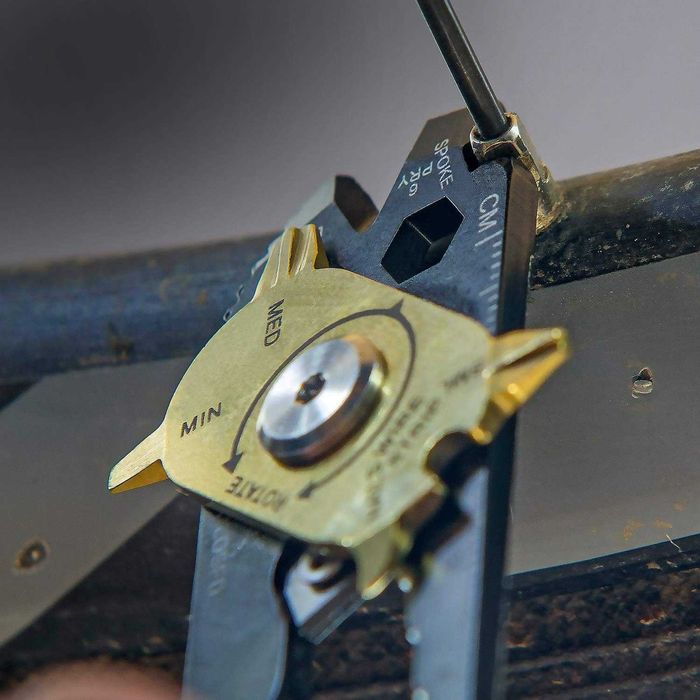 True Utility FIXR multitool 20w1 brelok narzędzie wielofunkcyjne