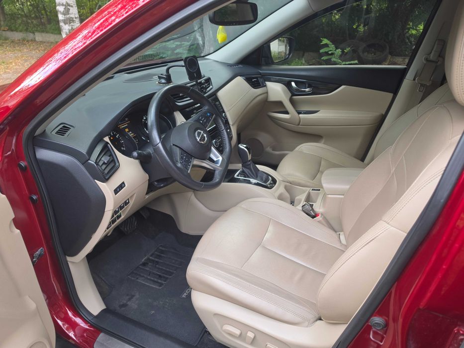 Продам Nissan Rogue