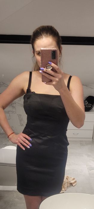Czarna sukienka mini