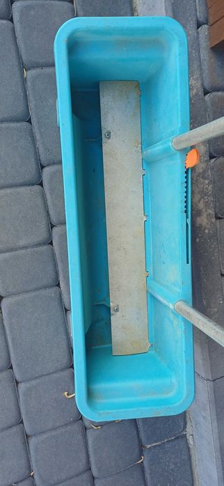 Siewnik rozsiewacz GARDENA 45 cm nawozu trawy
