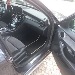 Mercedes-Benz 220