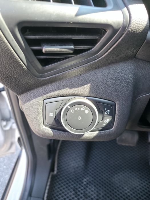 Ford C-Max Energi 2015