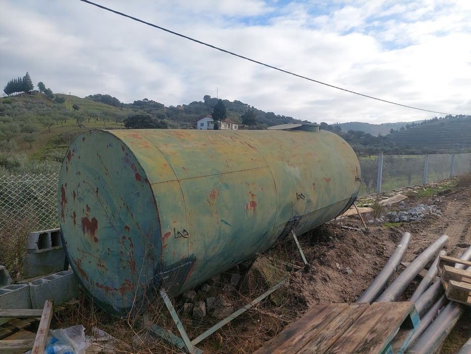 Deposito de 8000 litros capacidade