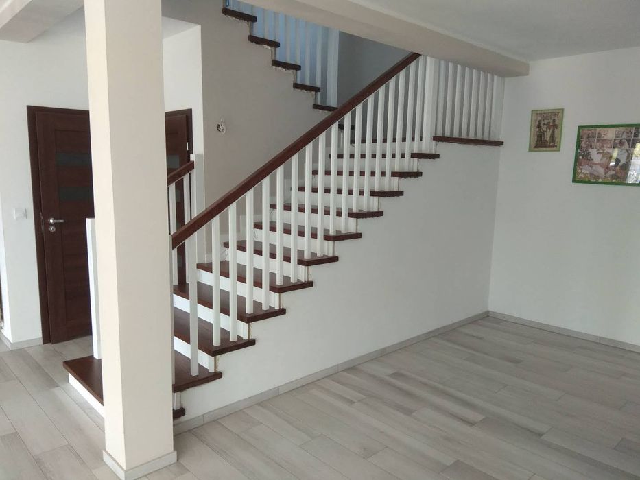 Schody drewniane producent balustrady