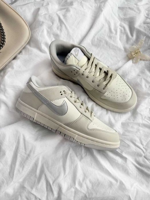 Кросівки Nike SB Dunk Low Beige Grey Silver Swoosh жіночі бежеві з сріблястим Найк Данк шкіряні демісезонні | Женские кроссовки Данки 36 37 38 39 40