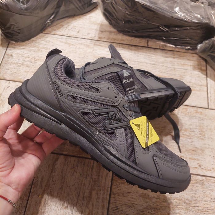 Кросівки Gipanis  графіт та хакі