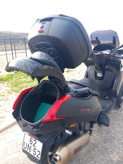 Moto Peugeot Metropolis