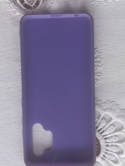Продам чохли на Samsung a32 4q