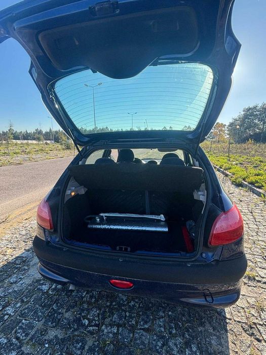 Peugeot 206 (Ano 2000)