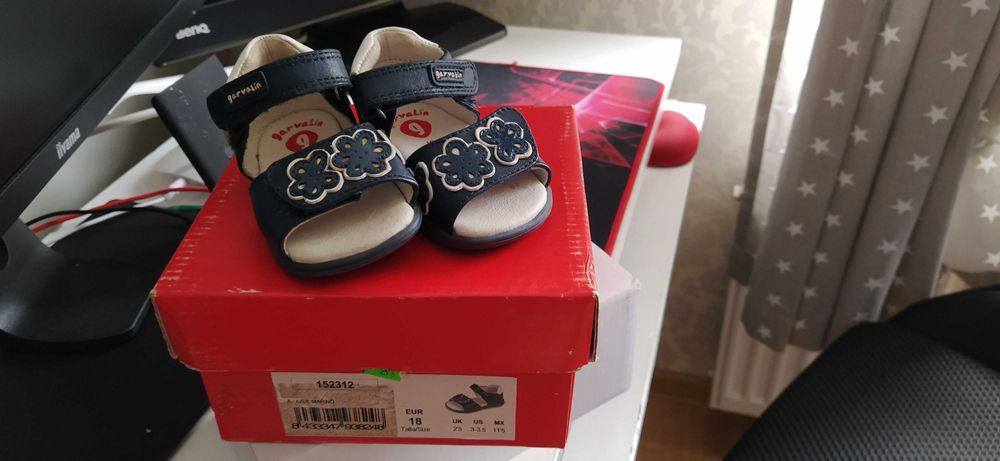 Buciki,cena 25zl za pare