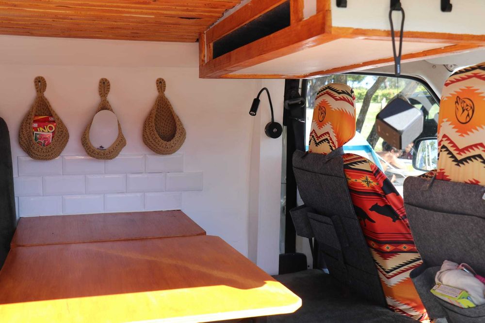 Carrinha Camper / Autocaravana – Pronta para Aventuras