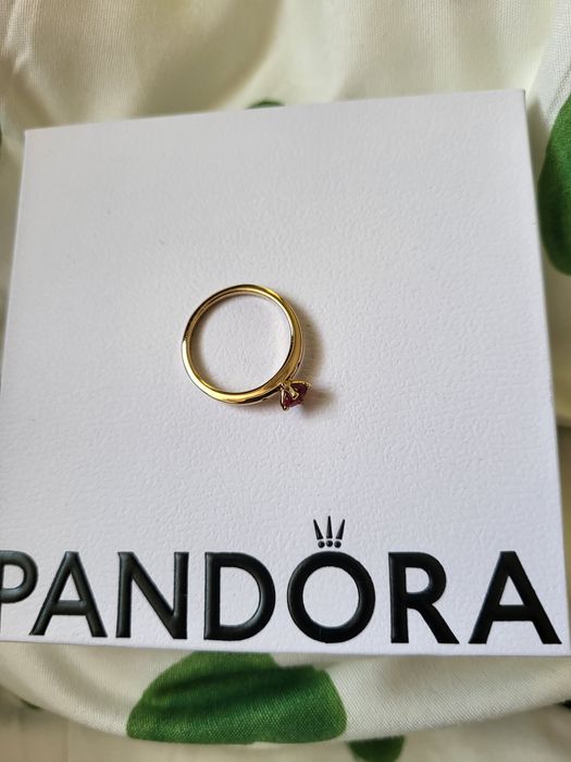 Pierścionek z czerwonym serduszkiem- Pandora
