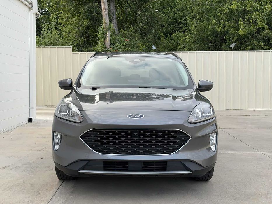 Ford Escape      2021